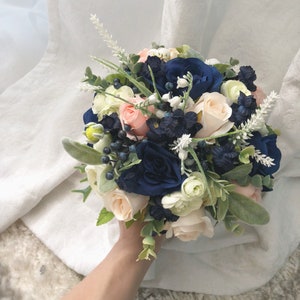Conjunto de ramo de boda Boho azul marino decorativo ramos de boda nupcial dama de honor hecho a mano artificial flores falsas boutonniere bout