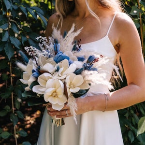 Bukiet ślubny Magnolia Dusty Blue Bukiet ślubny Biała Magnolia Pampas Boho Ślub Boho Bukiet ślubny Kość słoniowa Bukiet druhny ślubnej