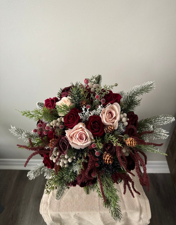 Burgund Elfenbein Rot Blumenstrauß Weihnachten Winter Strauß Weihnachtsdekor Bruin Winterstrauß Rot Weihnachten Handgemachte Kiefernbaum Frohe Weihnachten