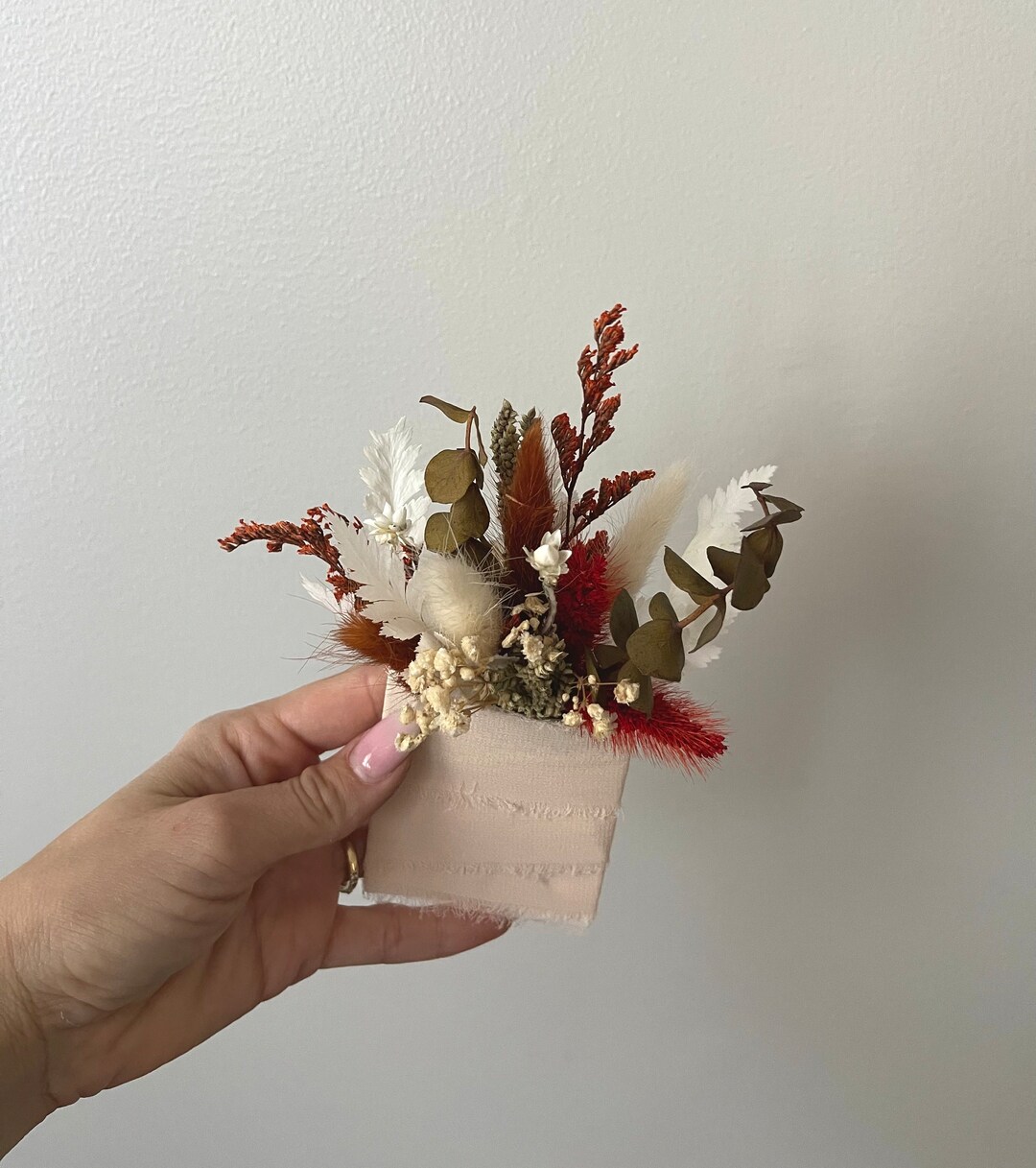 Pocket Vs Pinned Boutonniere, Orange Pampas Boutonnière Boutonnieres Groomsmen Groom Dried