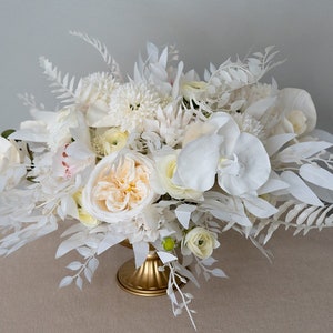 Centrepiece White Ivory Boho White Greenery Wedding Centrepieces Ivory White Arrangements White Flowers Table Wedding Decor