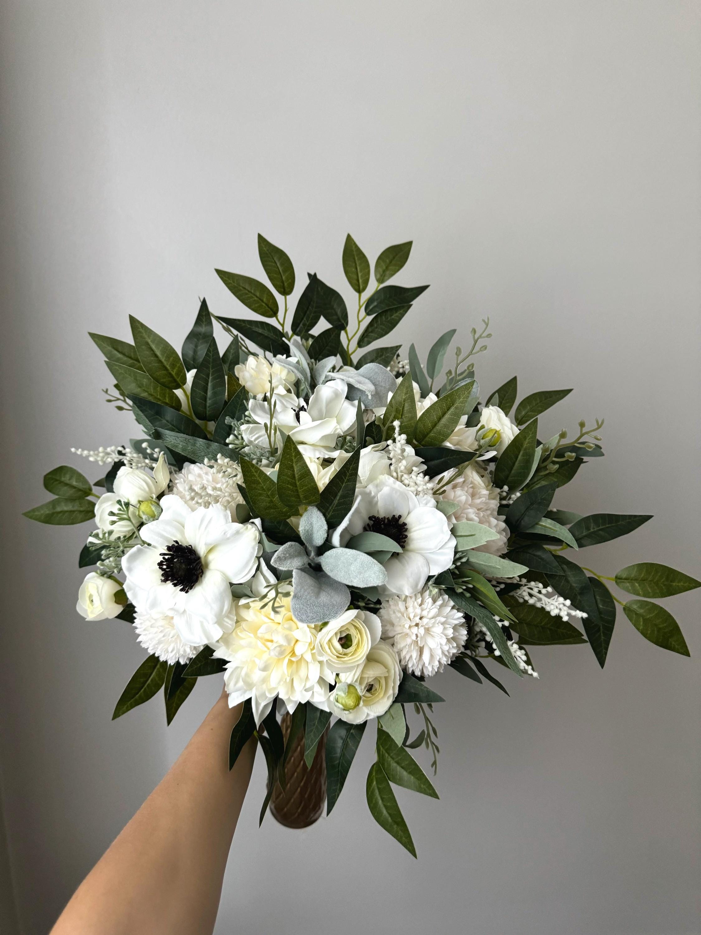 アネモネ ホワイトユーカリと緑のブーケ 花嫁 アイボリーホワイト