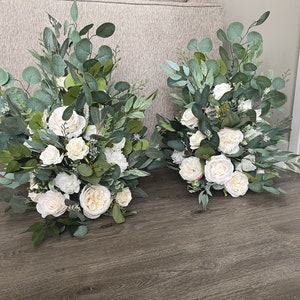 Set of 2 Barrel Top Arrangement Aisle flowers White Boho Centrepiece Wedding Arrangement Sweetheart Table Arrangements Barrel Arrangements