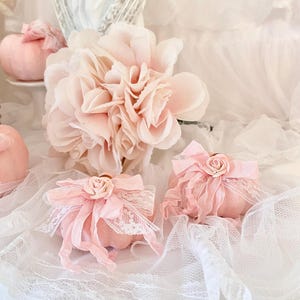 Shabby Chic Pink Fall Pumpkins With Pink Glass Stems