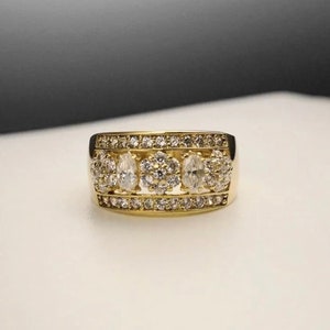 14k yellow gold Cubic Zirconia Ring Band size 8
