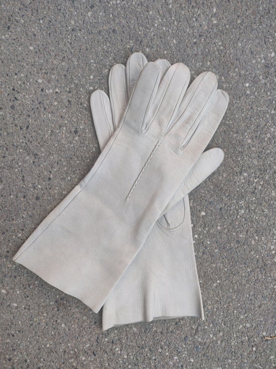 50s NOS Dusty White Light Grey Soft Leather Long … - image 1