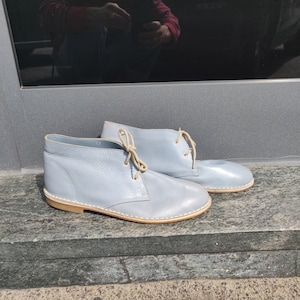 NOS lichtblauwe chukka laarzen met leren zool originele vintage uit de jaren '60 made in Italy