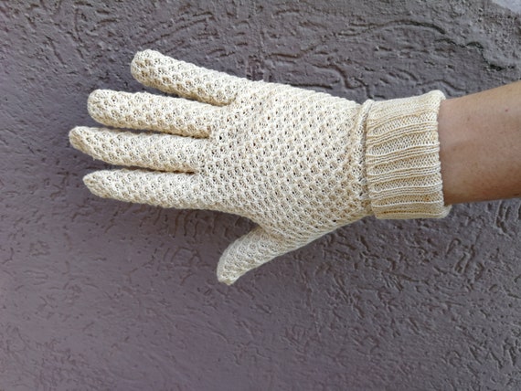 Beige Knitted Crochet Gloves Vintage - image 3