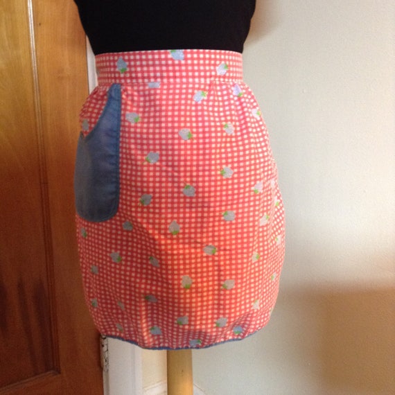 Apron - Strawberries - image 2