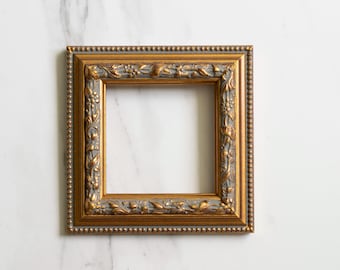 4x4 inch,  vintage charming handcrafted golden WOOD picture FRAME for gallery wall (10x10cm)