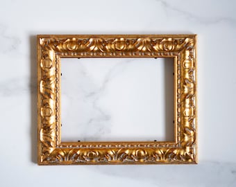 6x8 IN Handcrafted vintage style golden wood frame 15x20 cm