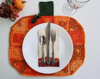 Crochet Pumpkin Placemat PATTERN ONLY seasonal holiday decor table setting place setting Halloween Fall Autumn Thanksgiving Jack-o'-lantern