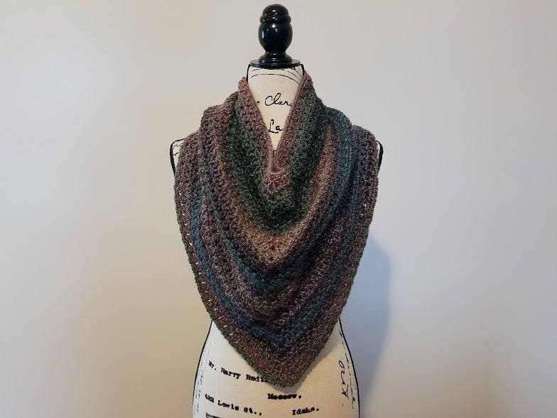 39 Crochet Scarf Ideas: Stylish Patterns for Skinny, Chunky, Cowl, and Wrap Looks 27 Crochet Jasmine Scarf Pattern Only womens wearable