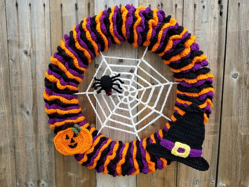 Crochet Halloween Wreath PATTERN ONLY holiday decoration witch hat pumpkin spider web applique autumn all hallows' eve image 1