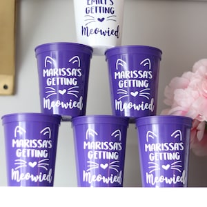 Cat Bachelorette Party Cups / Getting Meowied Bachelorette Party Favors / Bach Party Gifts / Personalizado / Personalizado / Decoraciones de Bach