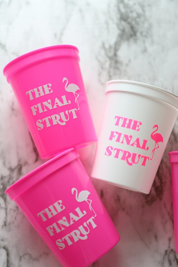 The Final Strut | Flamingo Bachelorette Cups | Flamingo Bachelorette Favors | Flamingo Bachelorette Party Cups | Bachelorette Party Cups