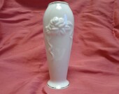 Vase Porcelain Bud - Lenox with Rose 39 s and hand painted 24K gold trim
