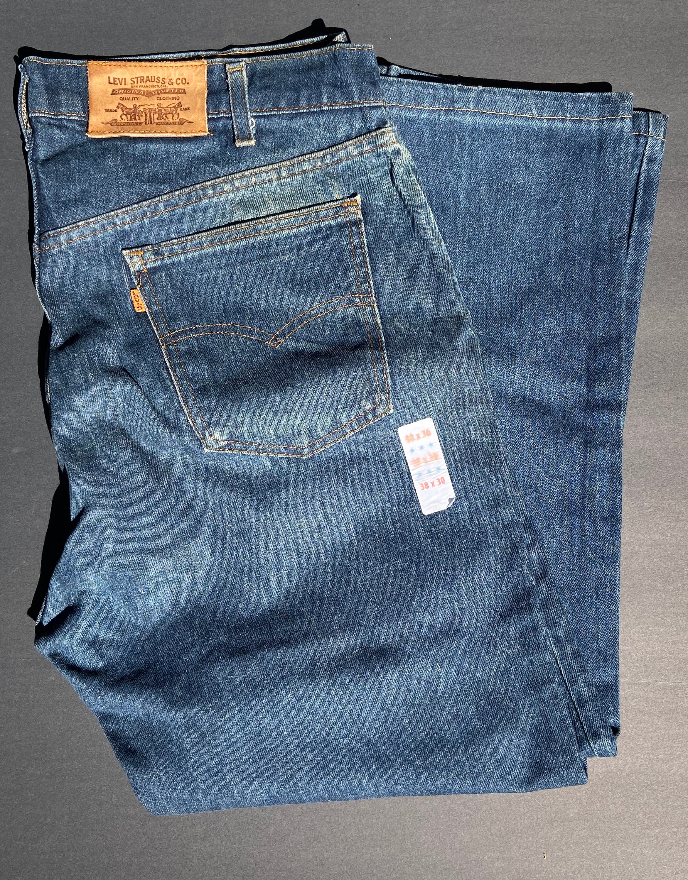 Levis leather tab Outlet