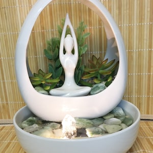 Tranquility Tabletop Zen Lady Meditating Arch Garden Fountain Live Succulents #908