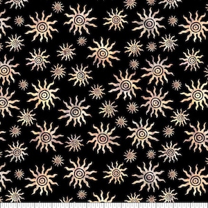 Puede incluir: Un fondo negro con un patrón repetitivo de diseños de sol blanco. Los rayos del sol tienen un efecto acuarela con tonos de marrón, naranja y amarillo.