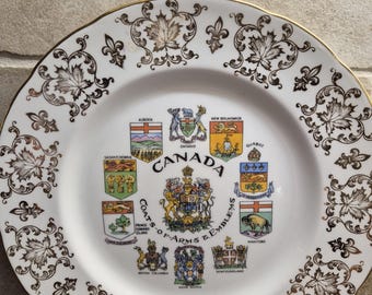 Vajilla de porcelana fina coleccionable PARAGON vintage con escudos de armas y emblemas de Canadá.