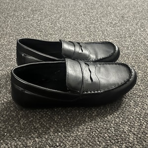 Men&#39;s/Boys loafer shoes- Nordstrom Rack size 5M