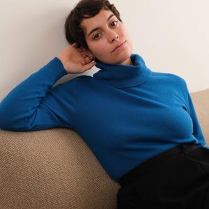 Vintage 70s Cerulean Pendleton Wool Long Sleeve Turtleneck Sweater
