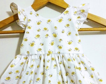 Bee dress for baby,baby bee dress, bee dress girls, toddler dress, girls dress bee, fun to bee one dress, bee party dress, bumble bee dress