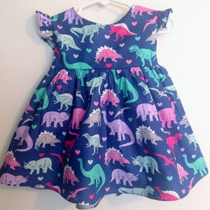 Robe dinosaure filles, robe dinosaure enfant en bas âge, robe dinosaure bébé, robe de soirée dinosaure, robe d'anniversaire dinosaure, robe dinosaure girly,