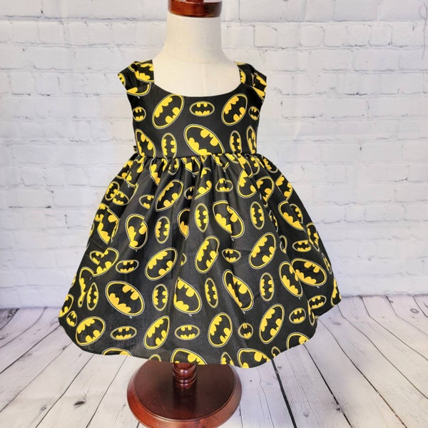 Batman dress for girls, baby batman dress, girly superhero dress, superhero dress, toddler dress, superhero party,batman birthday dress gift