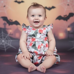 Baby goth romper, whimsy goth baby outfit, baby goth baby gift, Bats baby romper, Halloween baby costume, baby bats romper, baby goth bubble