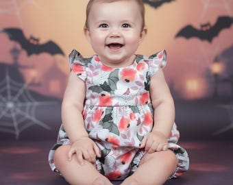 Baby goth romper, whimsy goth baby outfit, baby goth baby gift, Bats baby romper, Halloween baby costume, baby bats romper, baby goth bubble