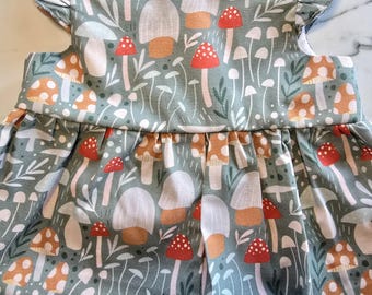 Mushroom bubble romper for baby, mushroom romper for girls, mushroom baby outfit,toadstool dress, baby gift, newborn baby gift