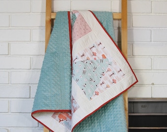 Custom Modern Baby Quilt: Handmade Organic Cotton Peaks Pattern
