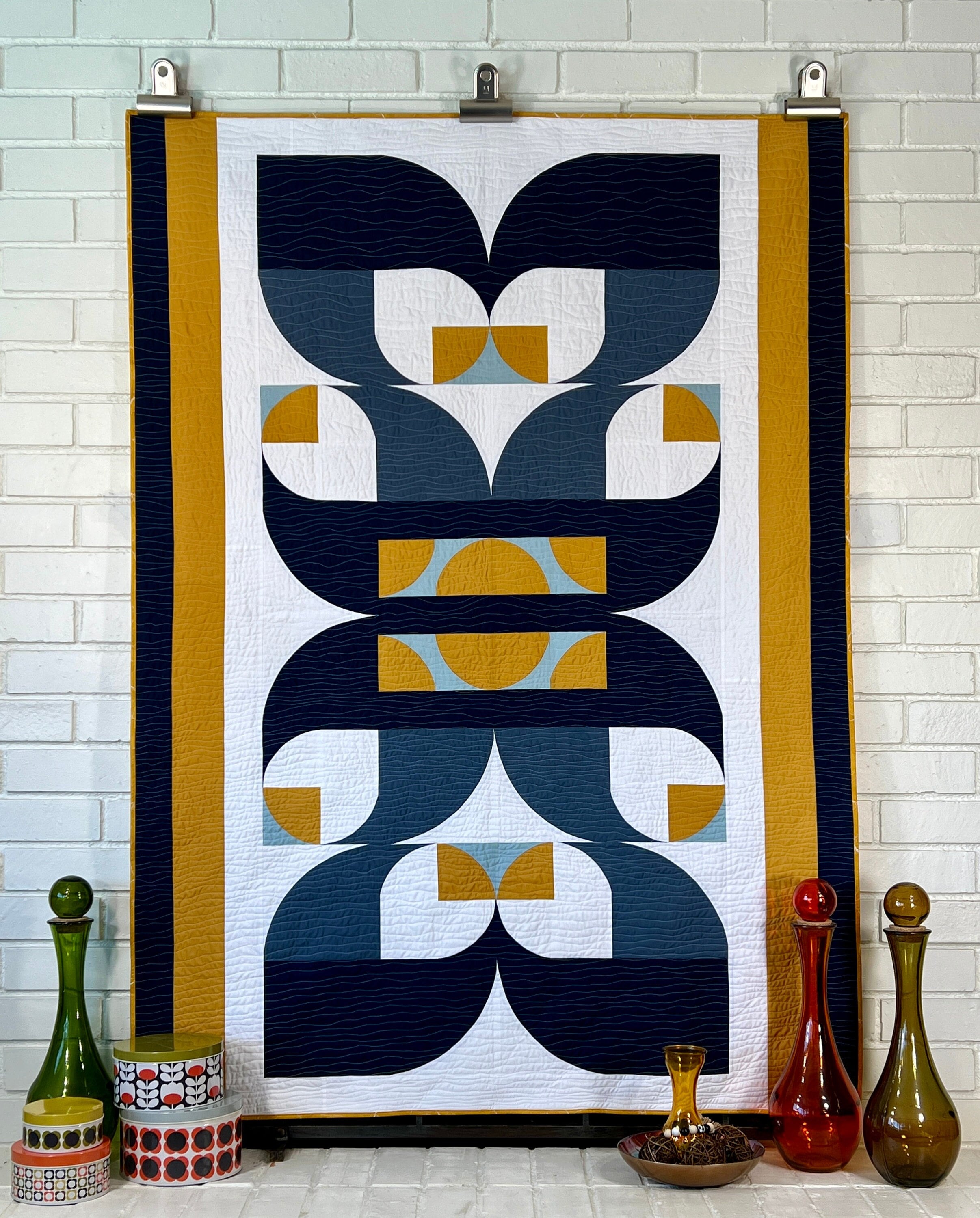 Dragonfly Quilt Pattern, Modern Quilt Pattern, Digital Quilt Pattern, Crib Quilt, Throw Quilt, Wall Hanging, Baby Quilt, PDF Pattern, MCM