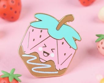 Erdbeer Würfel, D&D Pin, Charm oder Sticker