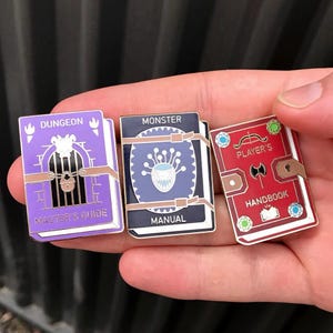 Dungeons & Dragons Buch Pins