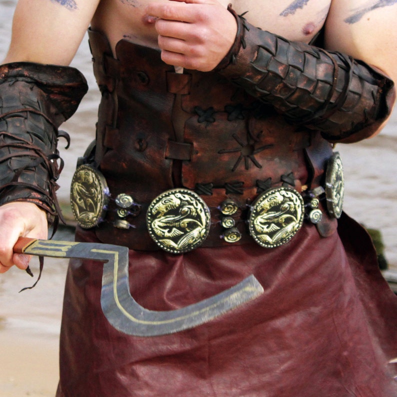 Khal Drogo medallion buckle belt; horse medallion belt; Dothrak Drogo costume; Game of Thrones cosplay