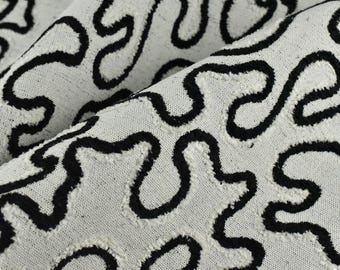 Tela de tapicería de chenilla afelpada gruesa en blanco y negro con estampado geométrico abstracto para sillas/tela de muebles de textura gruesa para cojines.