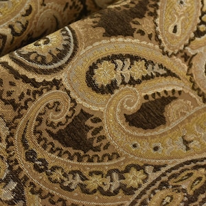 Tela de chenilla de jacquard con estampado floral vintage en dorado y marrón oscuro para tapicería de silla de comedor, otomana o tela decorativa para el hogar con estampado floral de cachemira cortada a medida