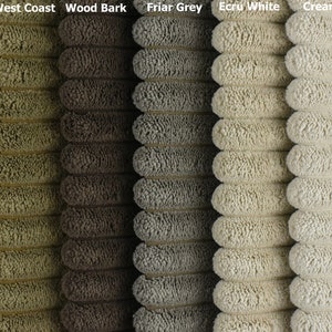 K&ouml;nnte beinhalten: Nahaufnahme von sieben Stoffmustern in verschiedenen Farben, darunter Hacienda, West Coast, Wood Bark, Friar Grey, Ecru White und Cream. Der Stoff hat eine Cord-Struktur.