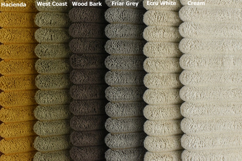 K&ouml;nnte beinhalten: Nahaufnahme von sieben Stoffmustern in verschiedenen Farben, darunter Hacienda, West Coast, Wood Bark, Friar Grey, Ecru White und Cream. Der Stoff hat eine Cord-Struktur.