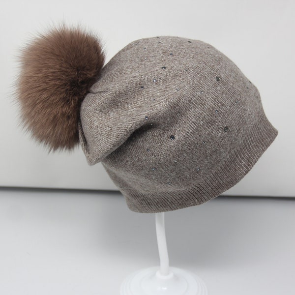 Bonnet 100 % cachemire avec pompon en fourrure de renard véritable/ Bonnet d'hiver pour femme/ Bonnet d'hiver/bonnet en laine, bonnet chaud, bonnet souple.