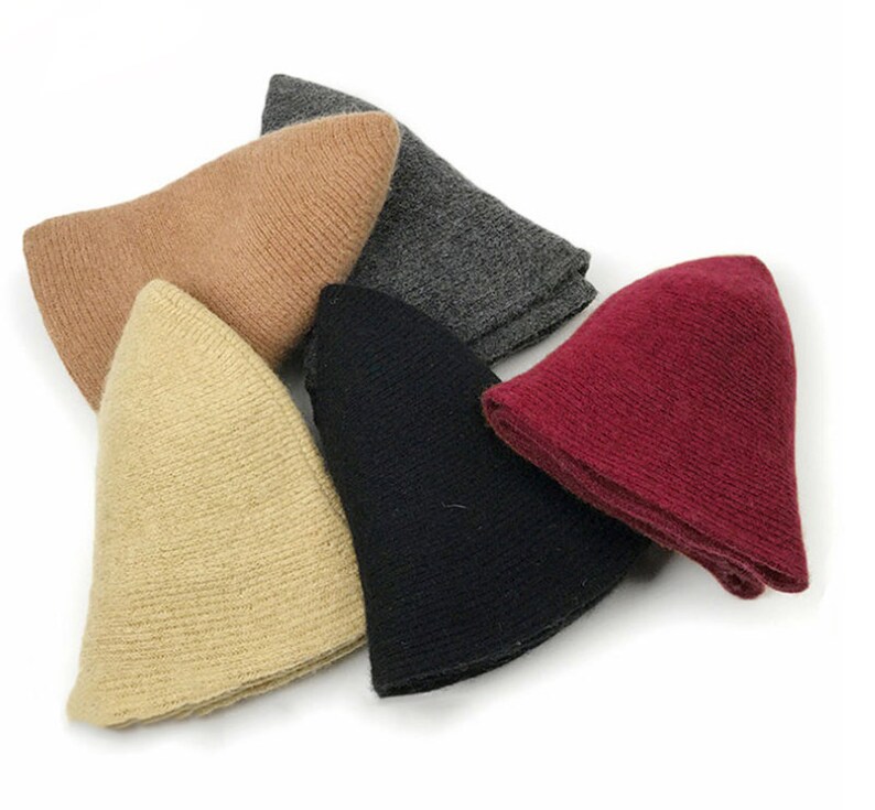 BUCKET HAT IN BLACK WOOL PLUSH 399230