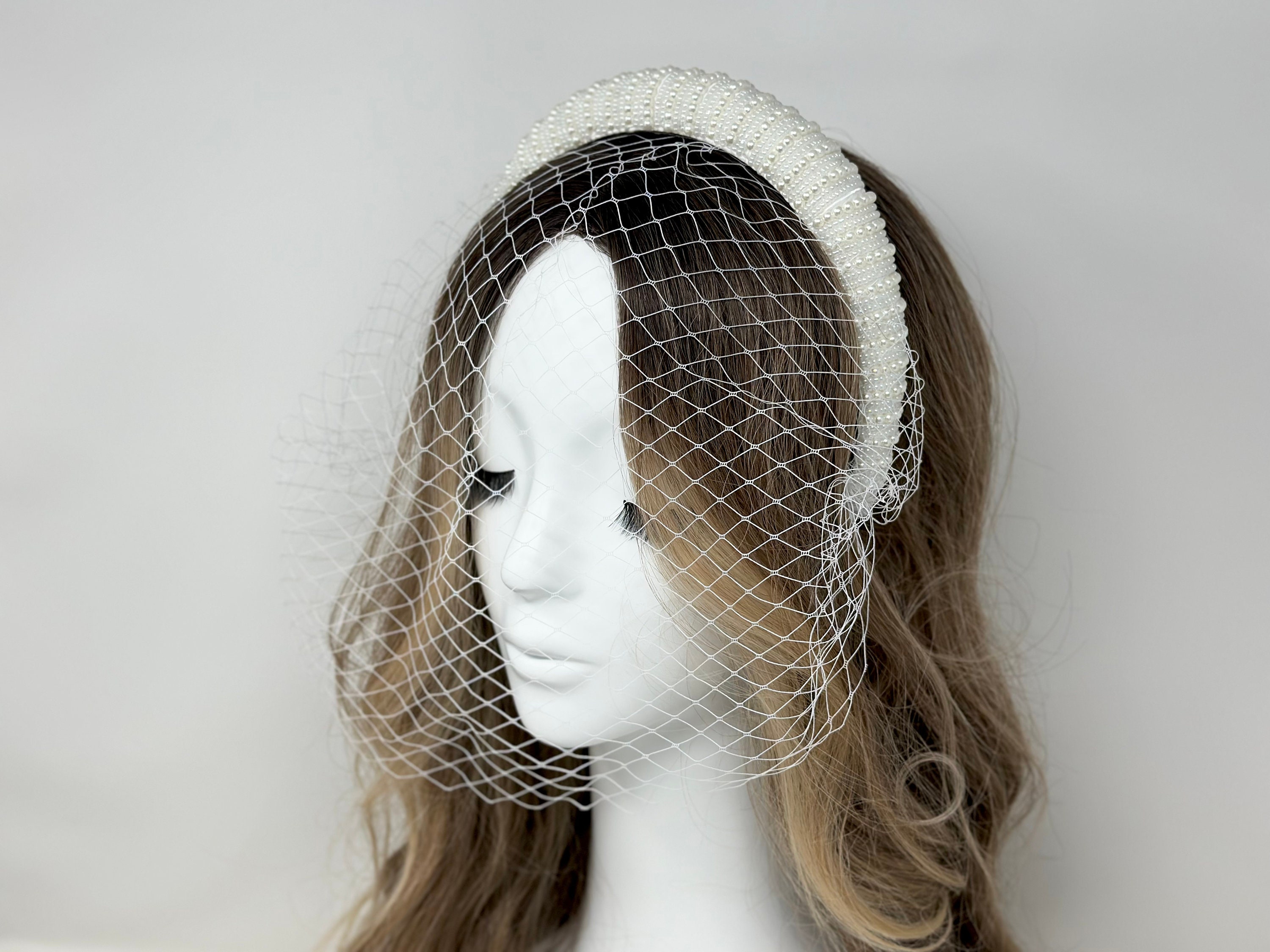 HYCYYFC Wedding Veil White Birdcage Veil for Bridal White Handmade Flowers  Wide Hair Band Headband Veil Vintage Wedding Accessories Fascinators (Color