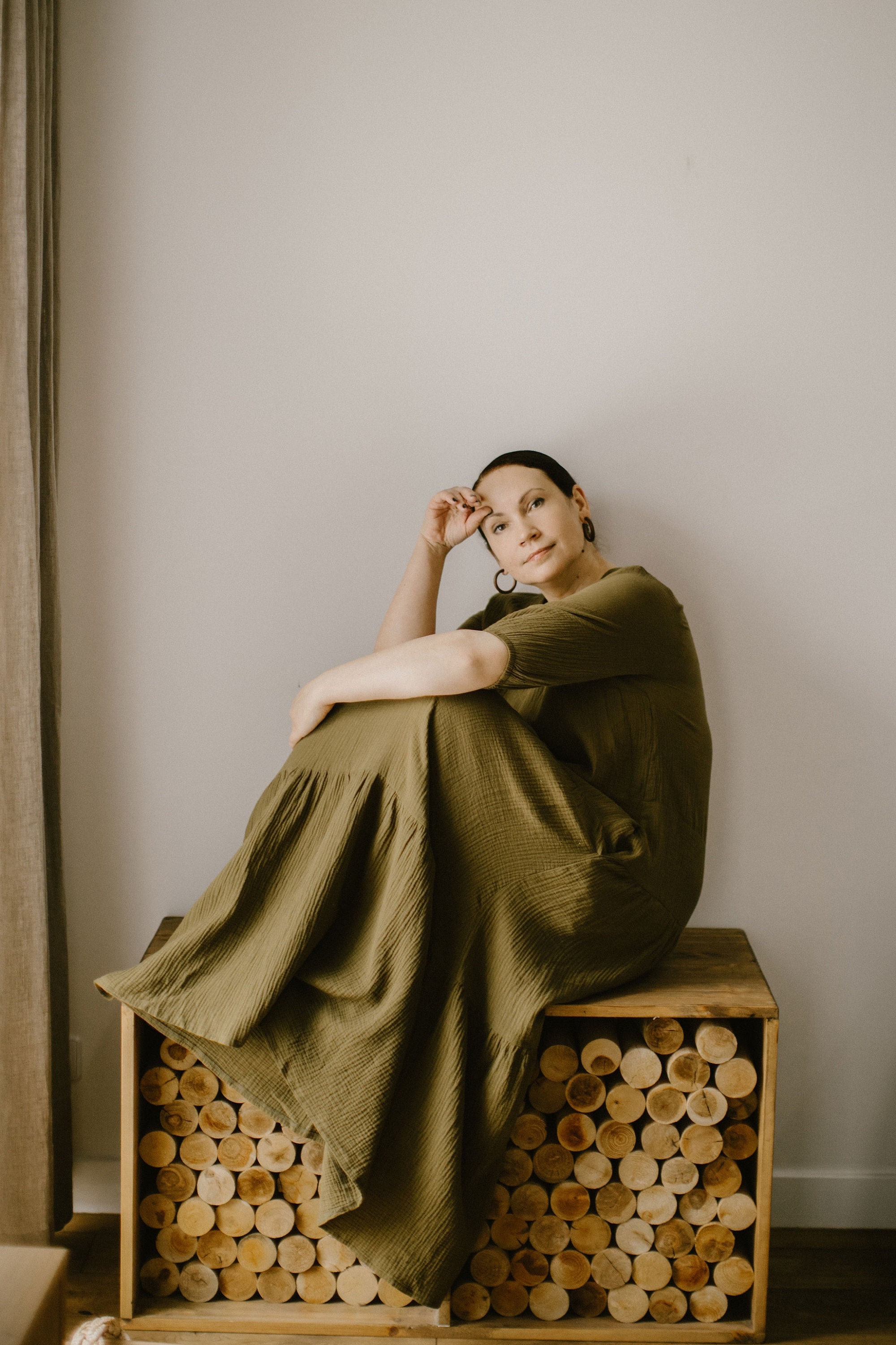 モスリン プラスサイズ ドレス EROS、V ネック ロング モスリン ドレス