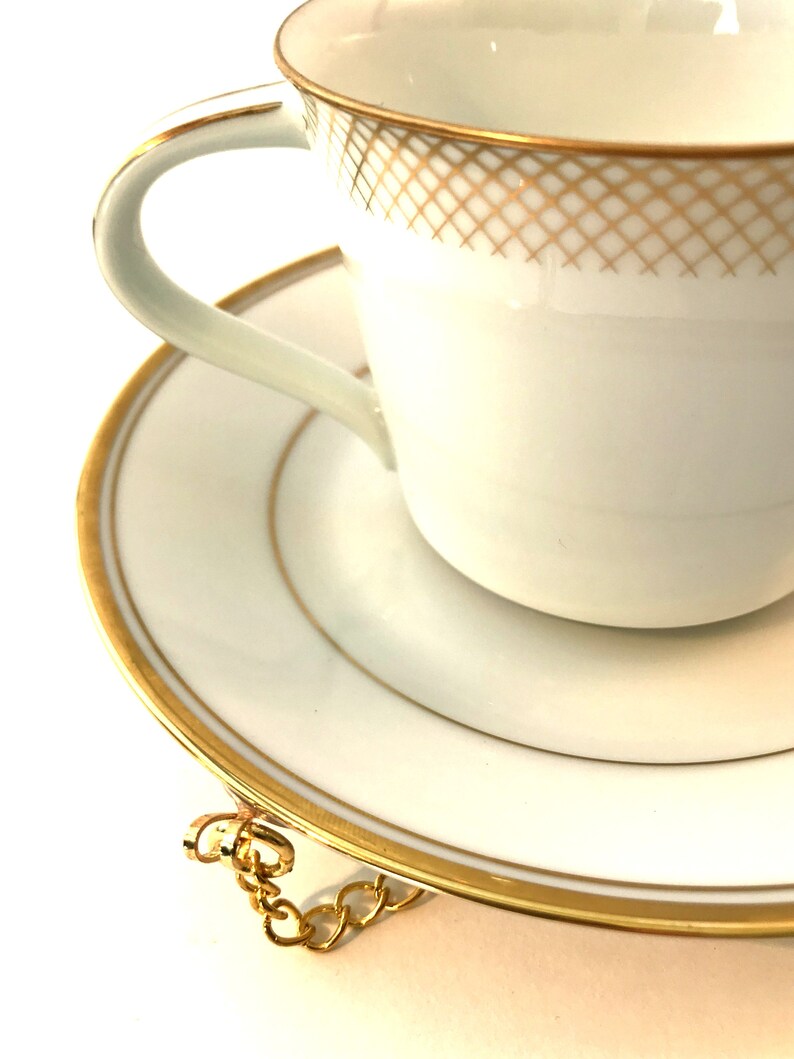 Teacup and saucer bird feeder Handmade gift for mom Unique image 4