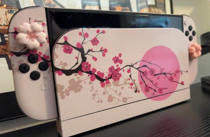 【桜ピンクカスタム】Nintendo Switch一式 Amazon.com: eXtremeRate Cherry Blossoms Pink DIY Replacement Shell