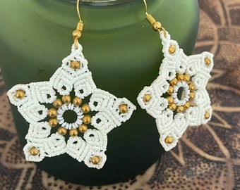 Macrame flower star earrings