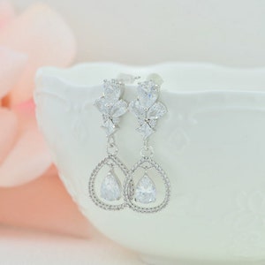 Pendientes colgantes de plata para novia, joyas de cristal para boda, pendientes de circonita cúbica para dama de honor, pendientes de lágrima para boda, Lily Zoe